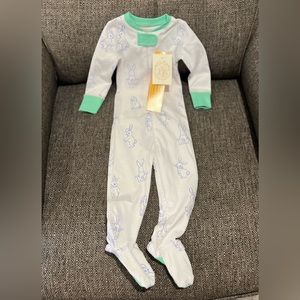 The Beaufort Bonnet Company Boardwalk Bunny Night Nights